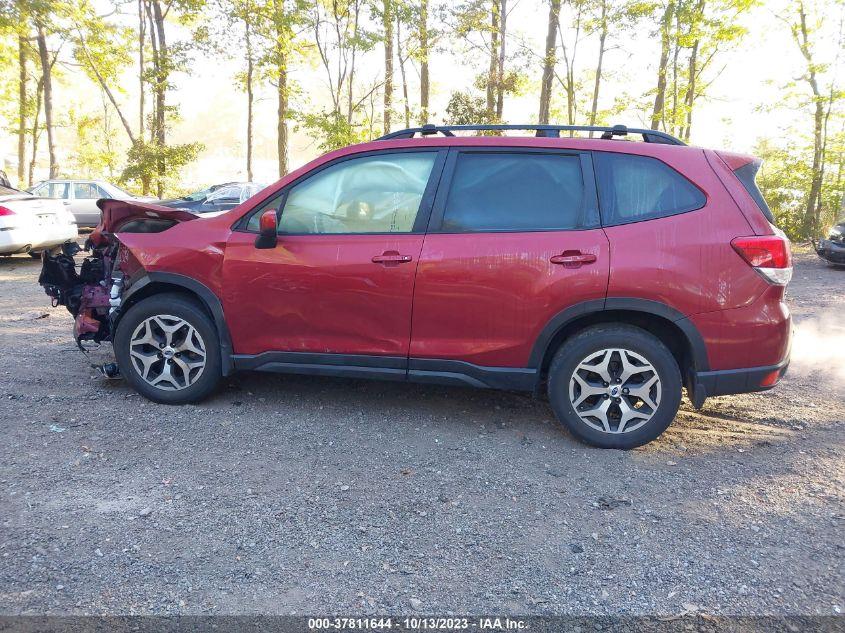 SUBARU FORESTER PREMIUM 2021