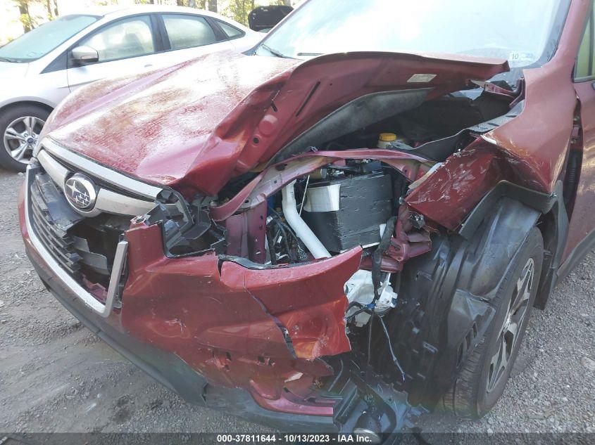 SUBARU FORESTER PREMIUM 2021