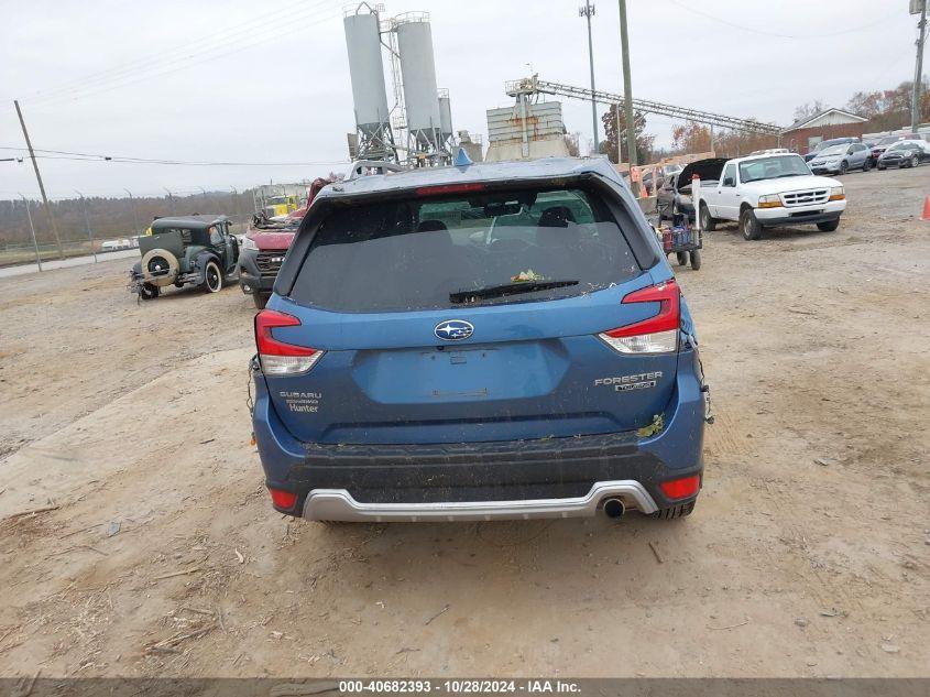 SUBARU FORESTER TOURING 2022