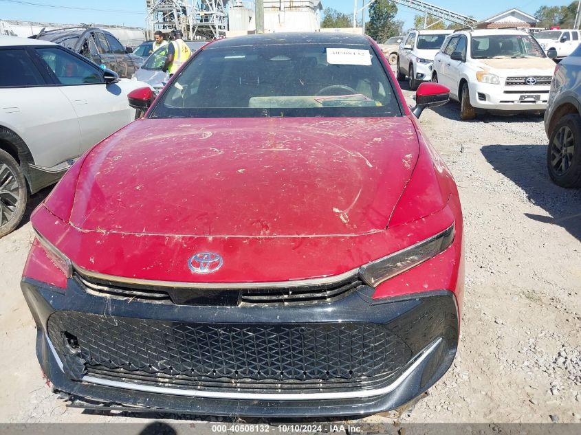 TOYOTA CROWN LIMITED 2023