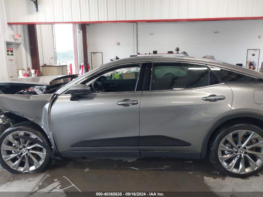 TOYOTA CROWN LIMITED 2024