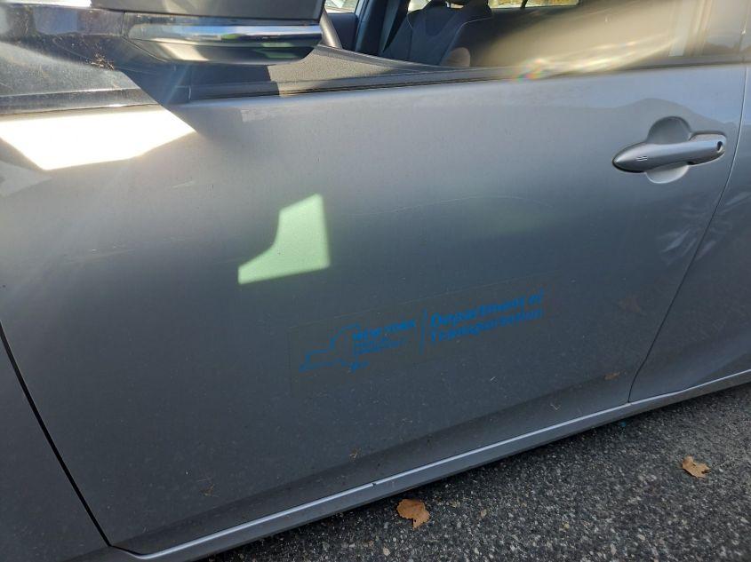 TOYOTA PRIUS PRIME LE 2020