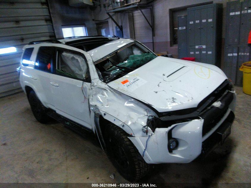 TOYOTA 4RUNNER SR5 2018