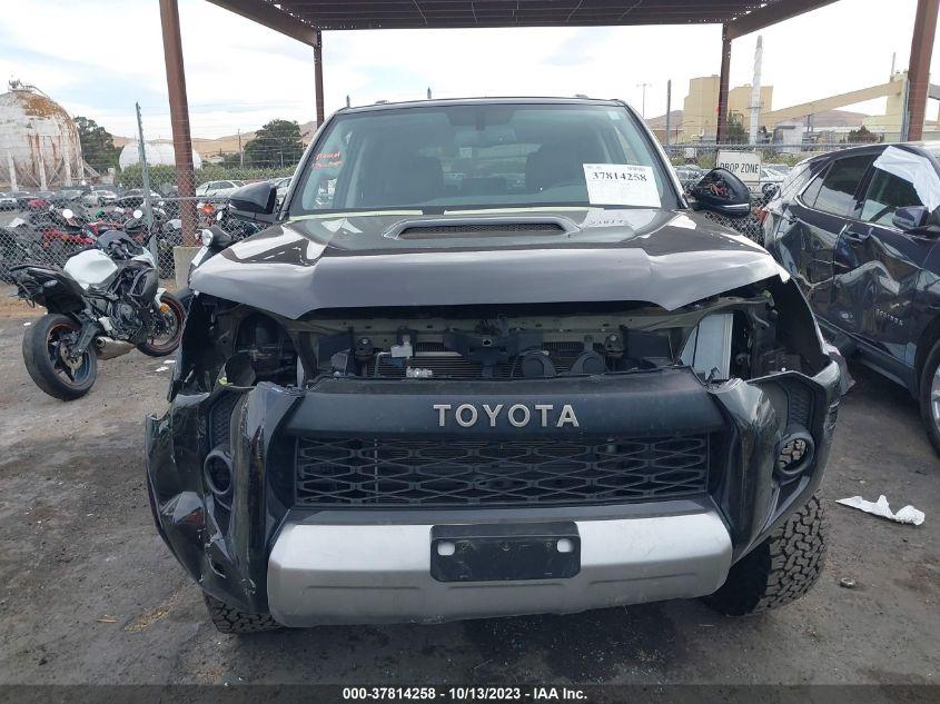 TOYOTA 4RUNNER SR5 2018
