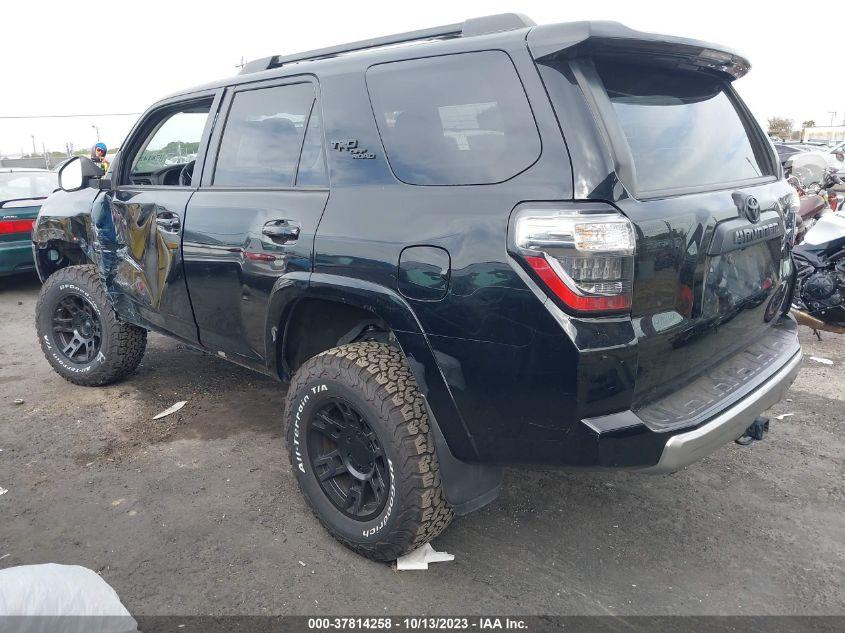 TOYOTA 4RUNNER SR5 2018