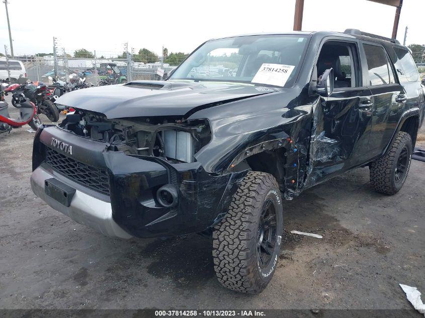 TOYOTA 4RUNNER SR5 2018