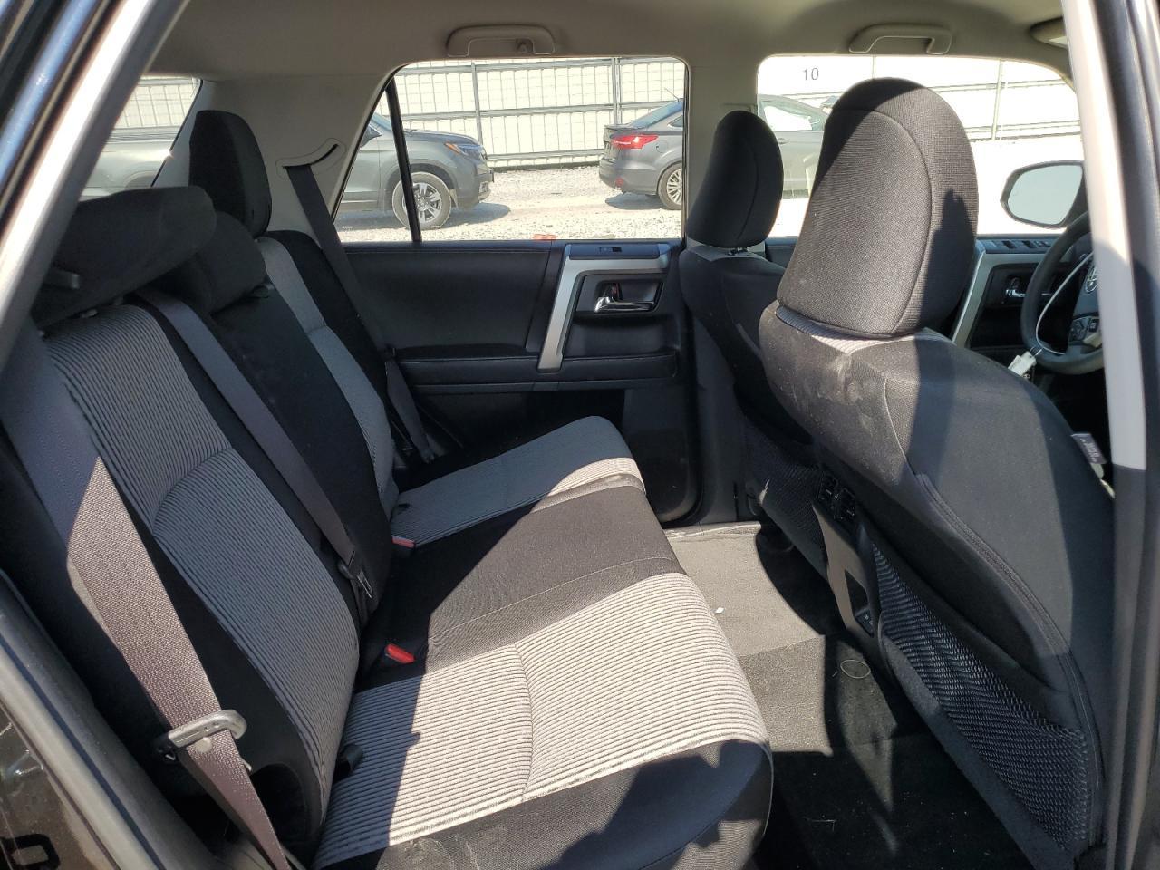 TOYOTA 4RUNNER SR 2024