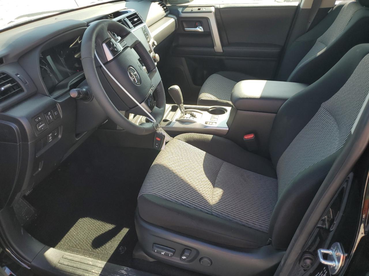 TOYOTA 4RUNNER SR 2024