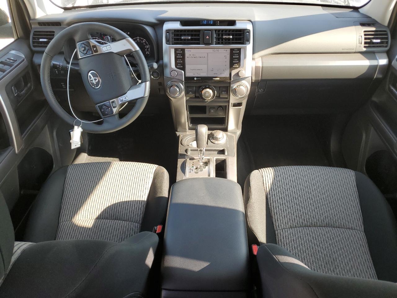 TOYOTA 4RUNNER SR 2024