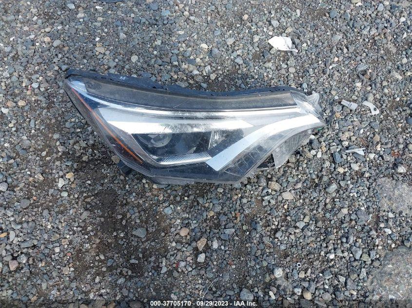 TOYOTA RAV4 HYBRID SE 2018