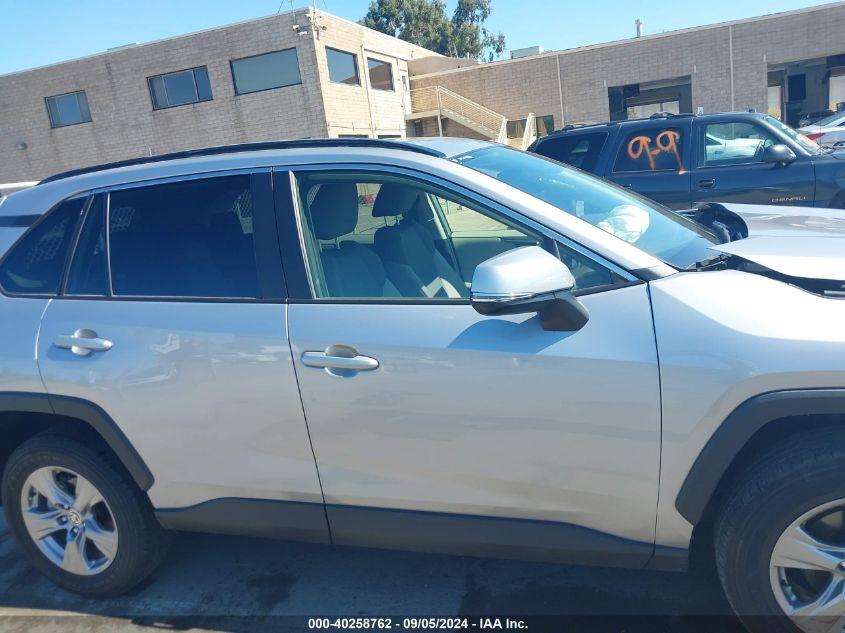 TOYOTA RAV4 XLE 2023