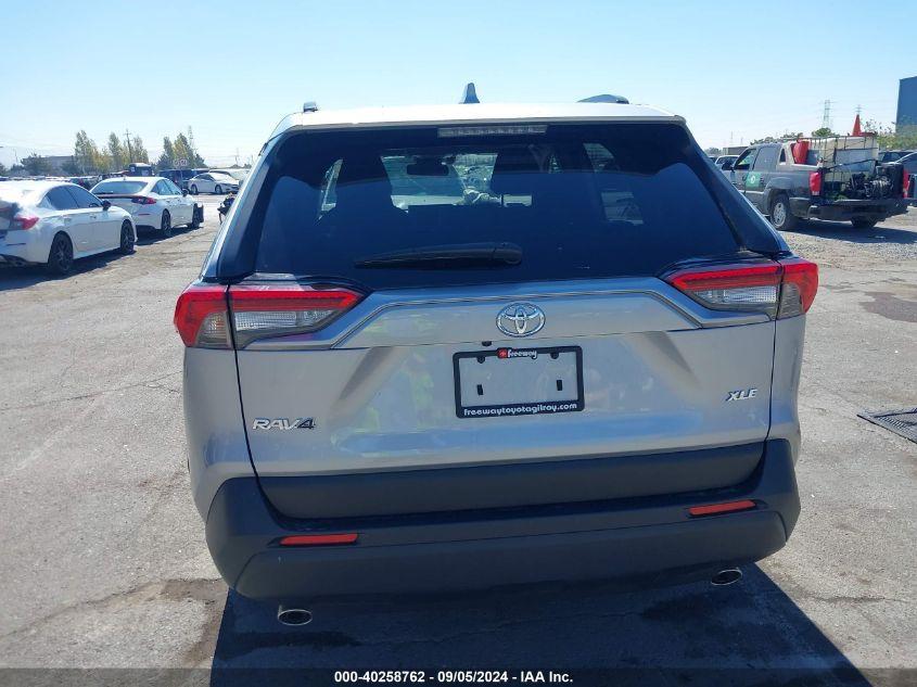 TOYOTA RAV4 XLE 2023