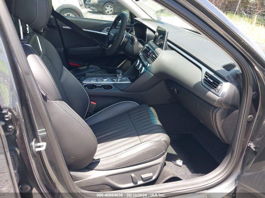 GENESIS G70 2.0T RWD 2020