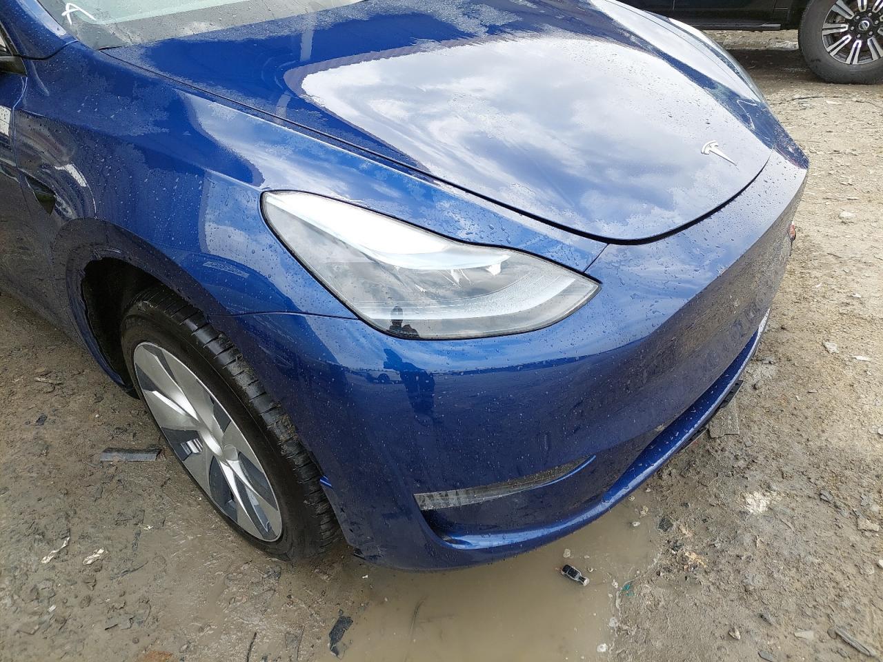 TESL MODEL Y  2023
