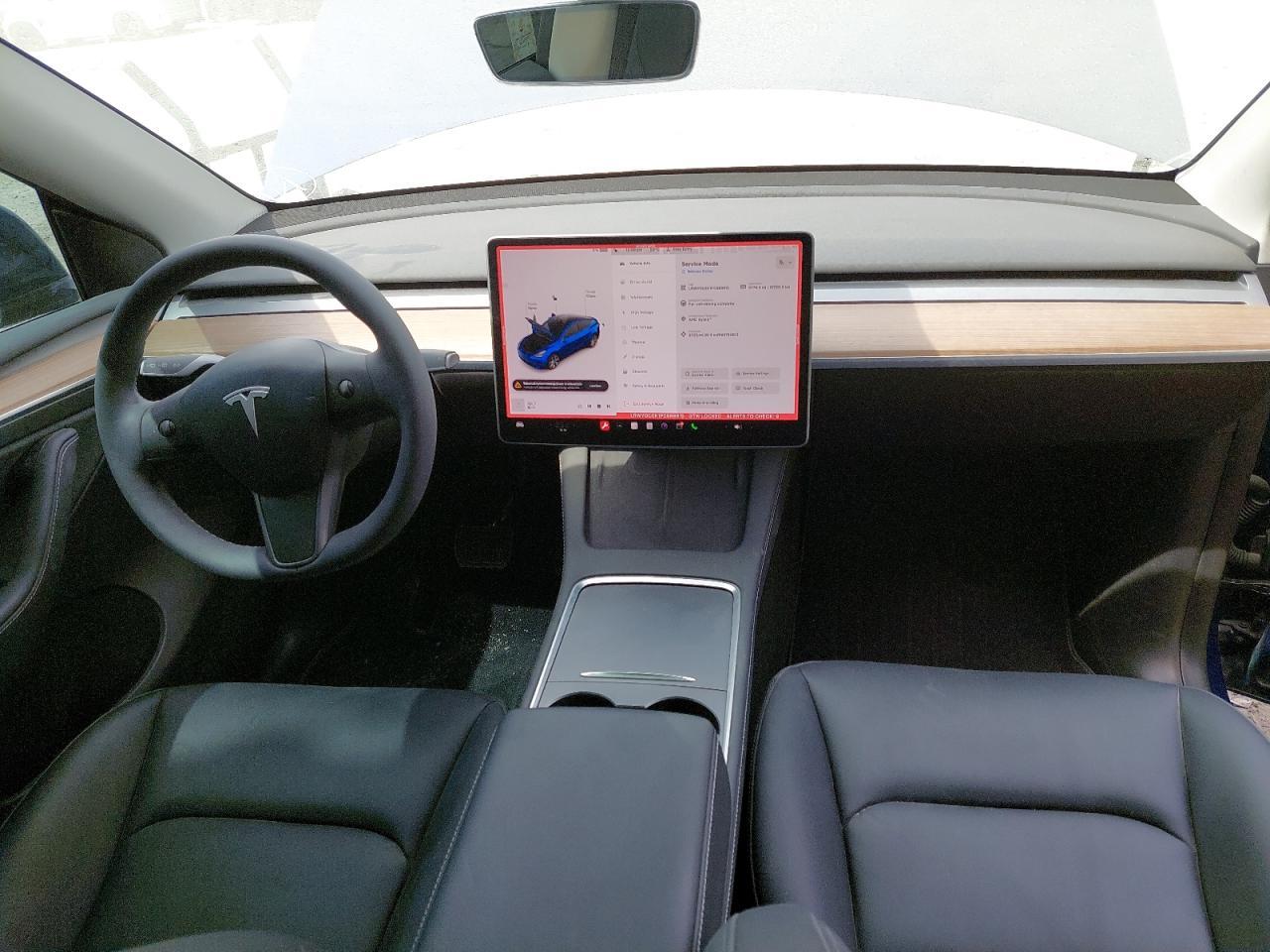 TESL MODEL Y  2023