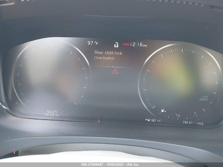 VOLVO S90 T5 MOMENTUM 2018