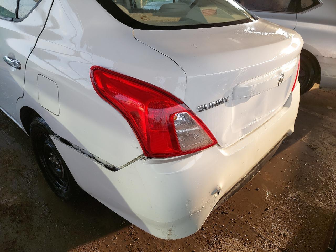NISSAN SUNNY  2017