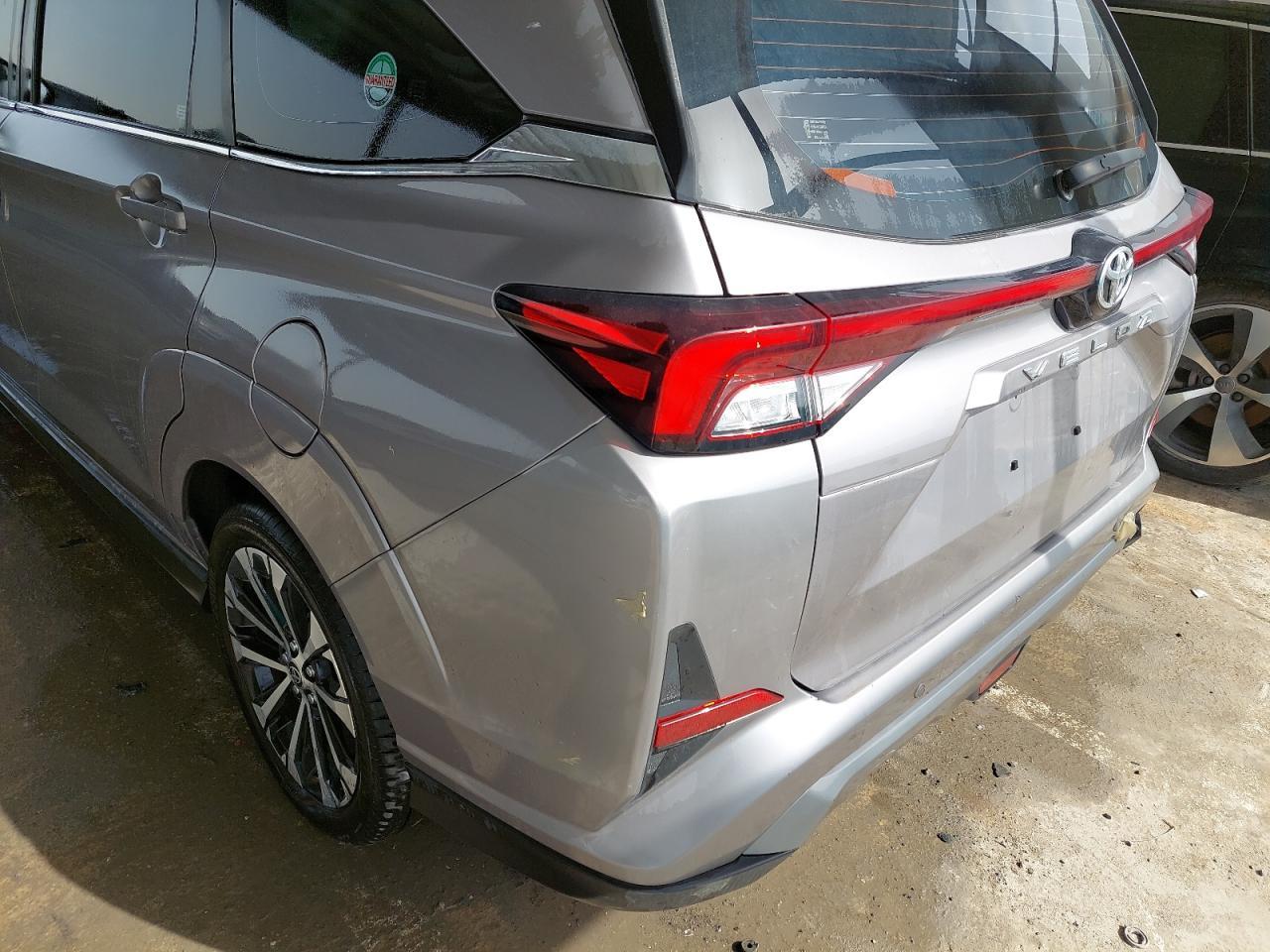TOYOTA VELOZ  2023