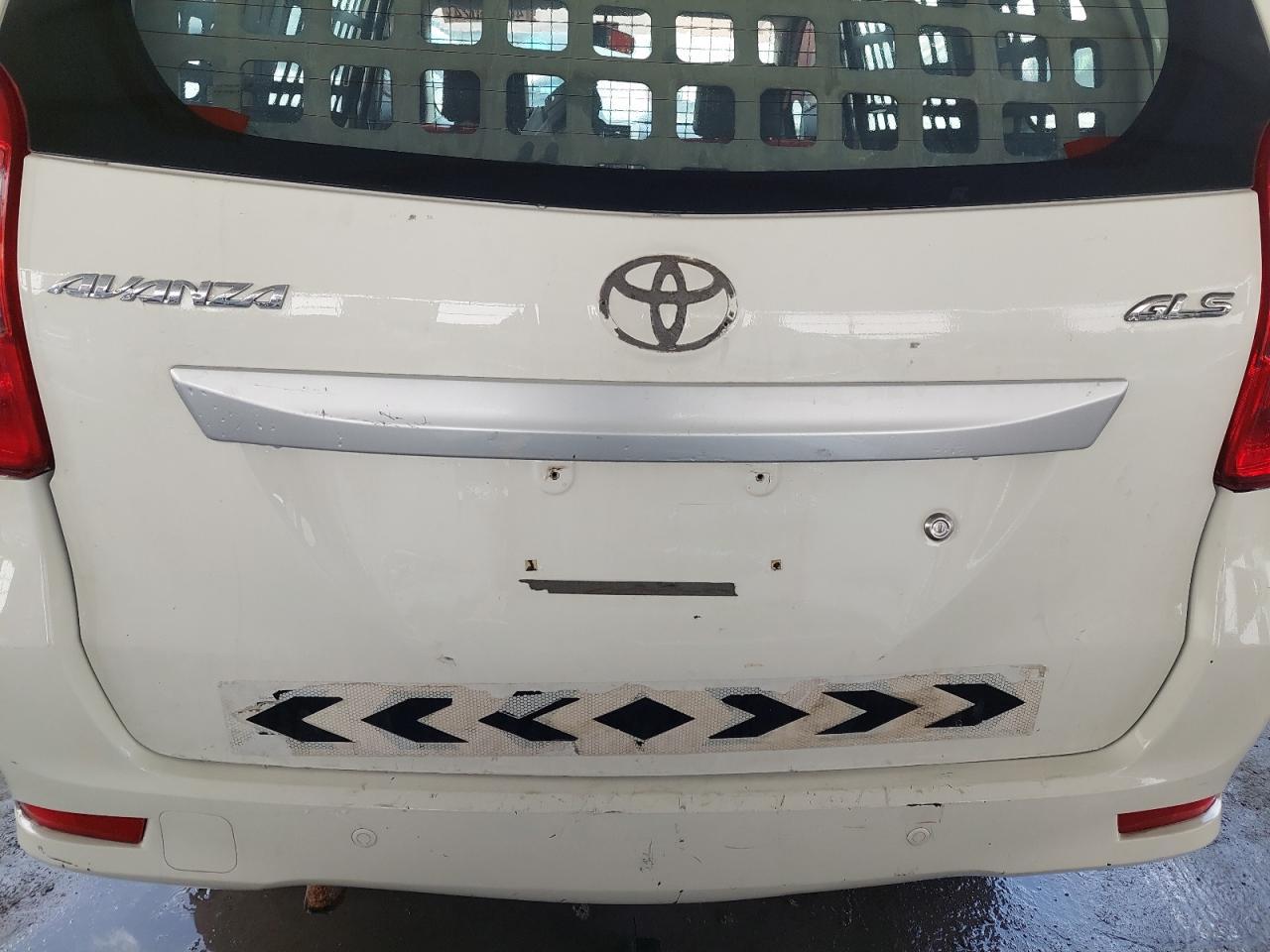 TOYOTA AVANZA  2016