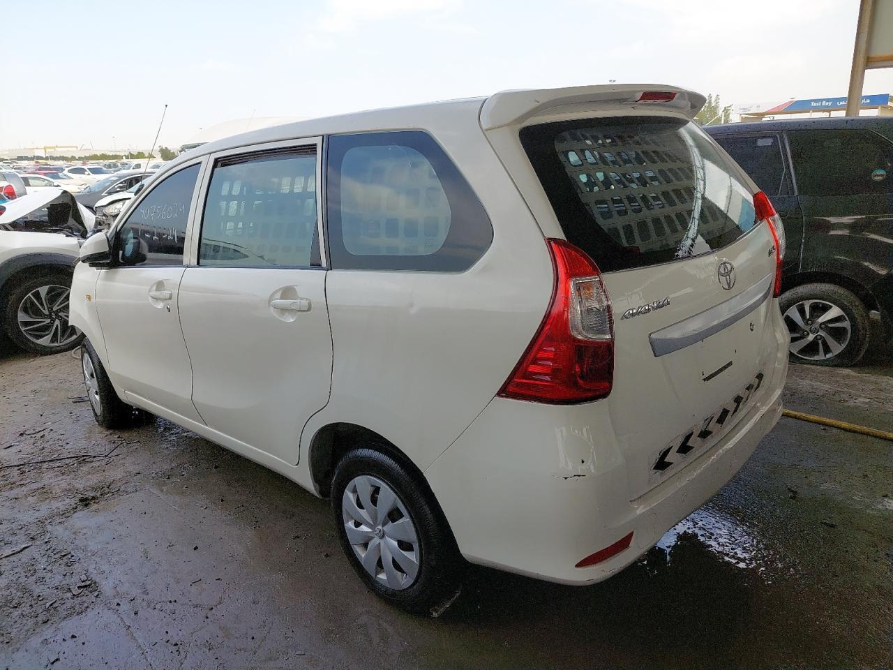 TOYOTA AVANZA  2016