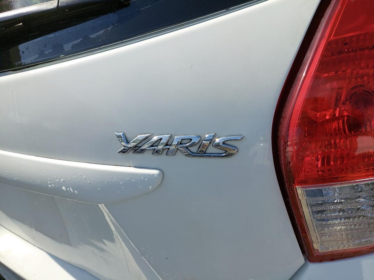 TOYOTA YARIS  2015