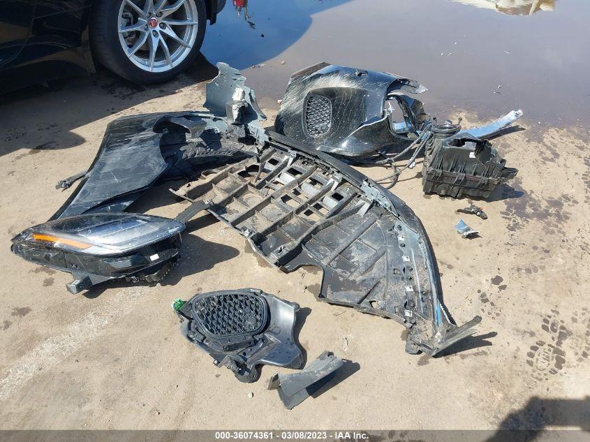 JAGUAR F-TYPE P300/CHECKERED FLAG 2020