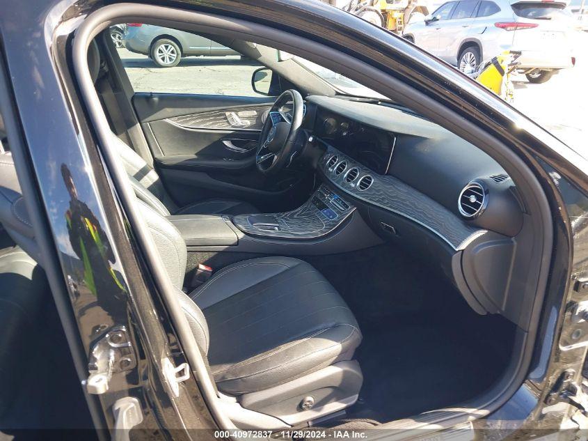 MERCEDES-BENZ E 350  2021