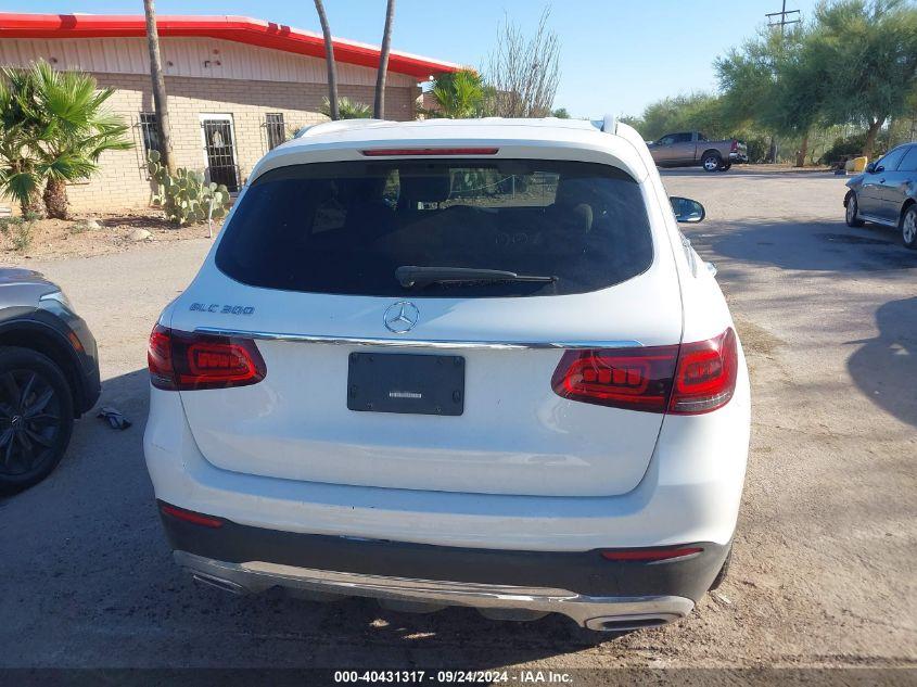 MERCEDES-BENZ GLC 300  2020