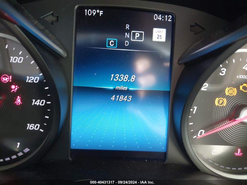 MERCEDES-BENZ GLC 300  2020