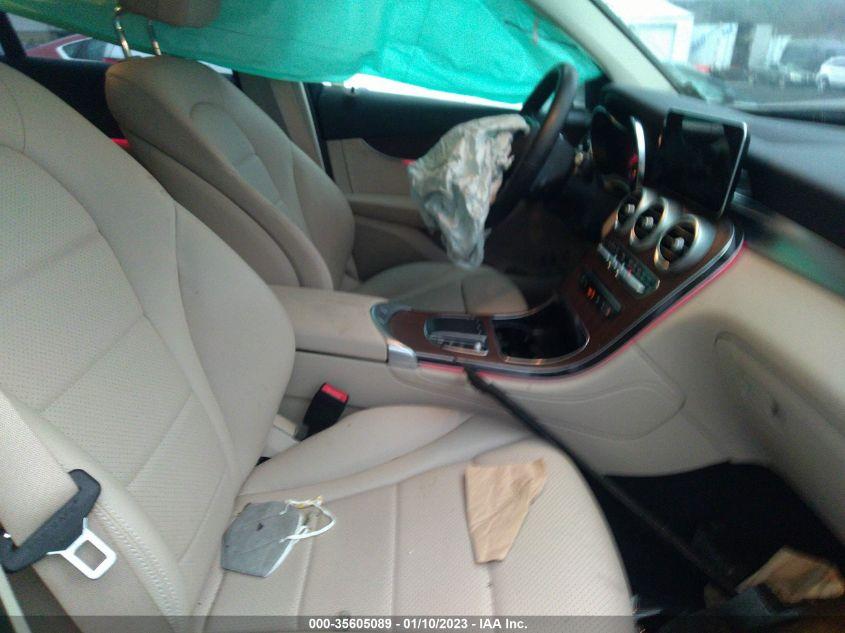 MERCEDES-BENZ GLC GLC 300 2022