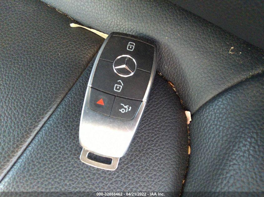 MERCEDES-BENZ GLB GLB 250 2020