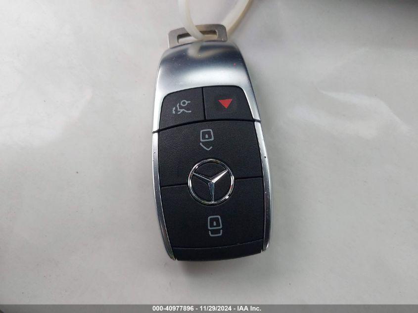 MERCEDES-BENZ GLB 4MATIC 2021