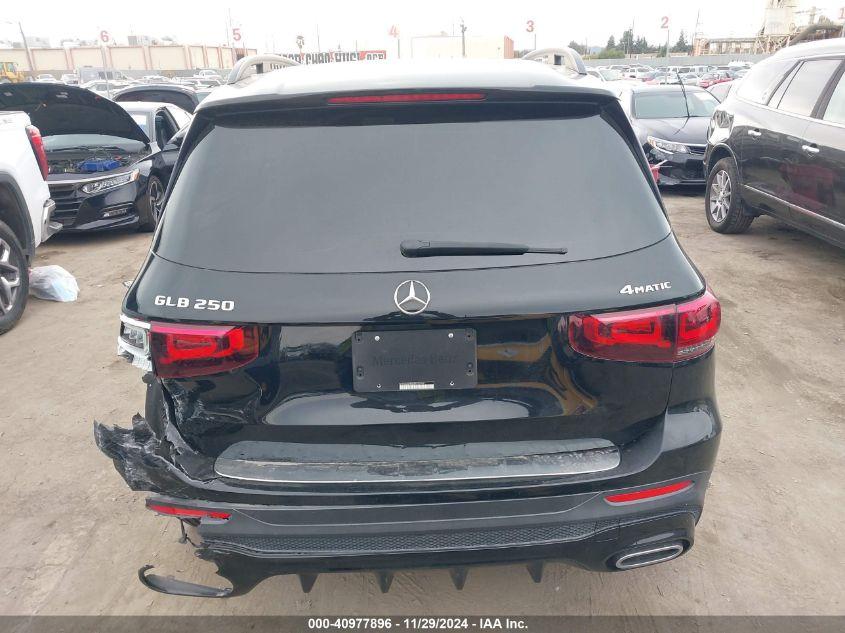 MERCEDES-BENZ GLB 4MATIC 2021