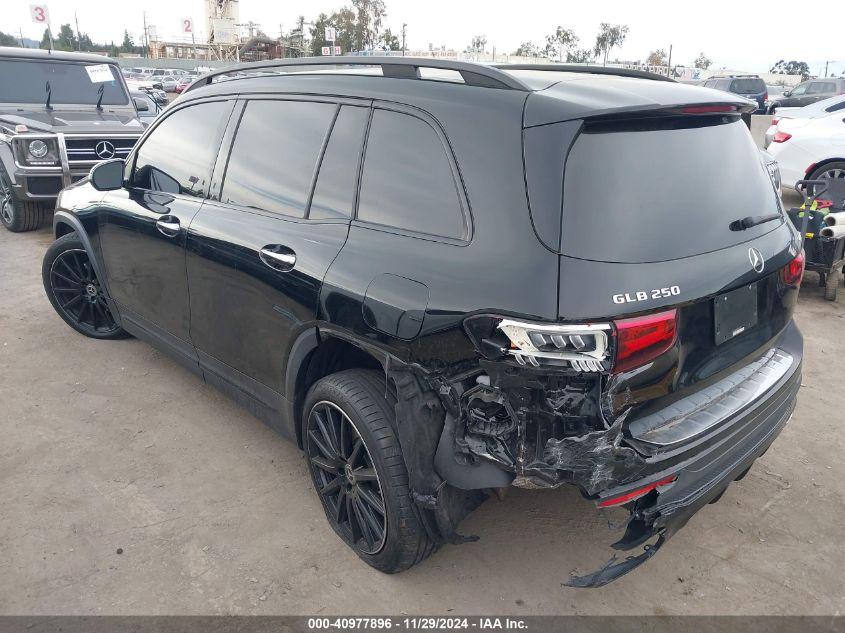 MERCEDES-BENZ GLB 4MATIC 2021