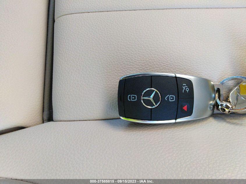 MERCEDES-BENZ GLB GLB 250 2022