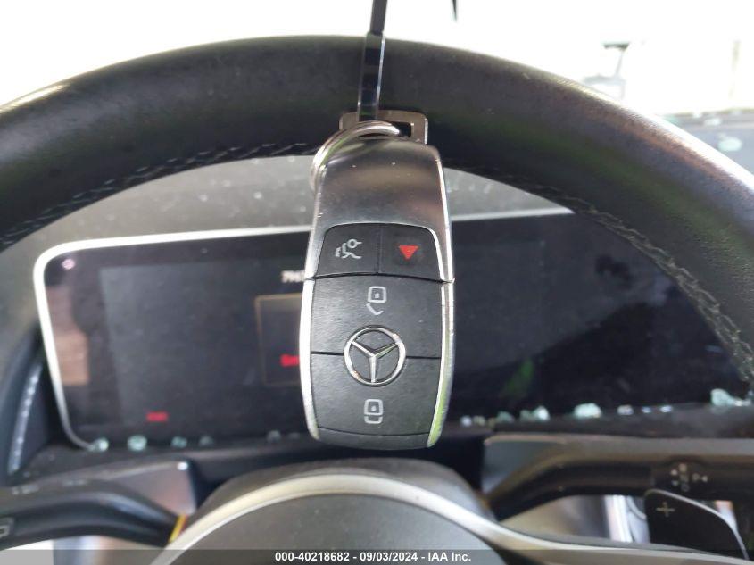 MERCEDES-BENZ GLB 250 4MATIC 2020