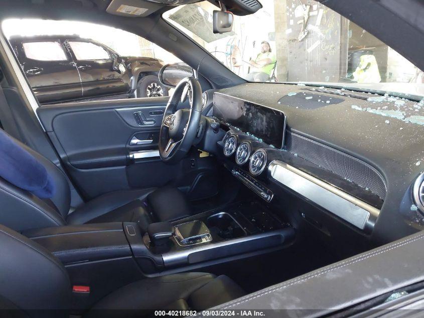 MERCEDES-BENZ GLB 250 4MATIC 2020