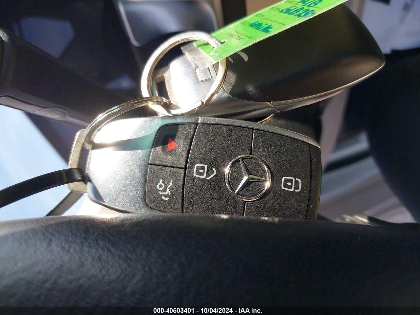 MERCEDES-BENZ GLB 250 4MATIC 2020