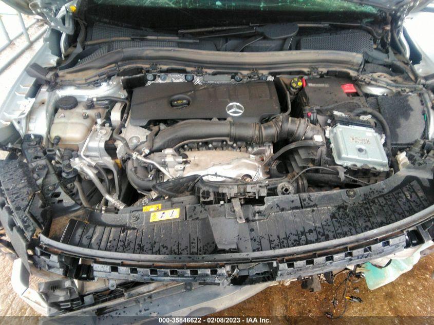 MERCEDES-BENZ GLA  2021