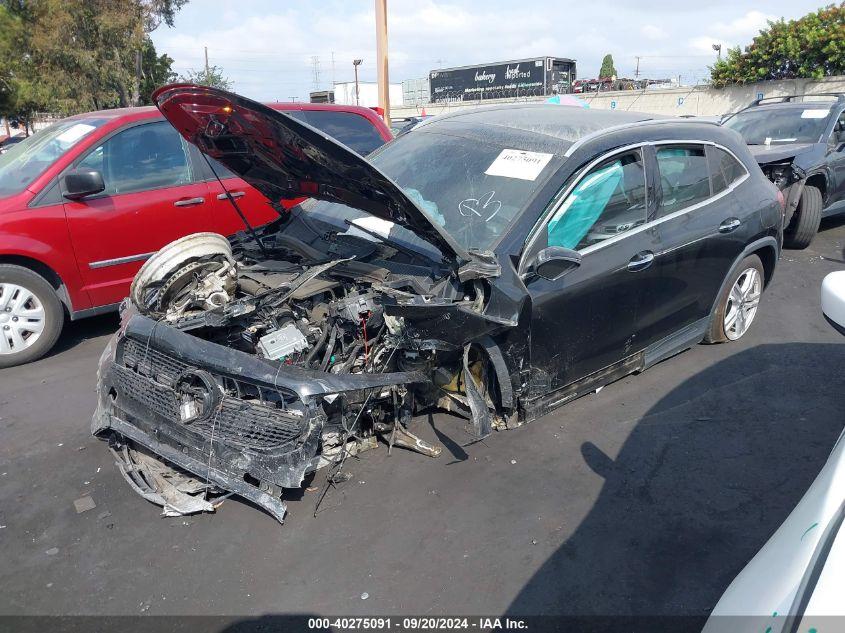 MERCEDES-BENZ GLA 250 2023