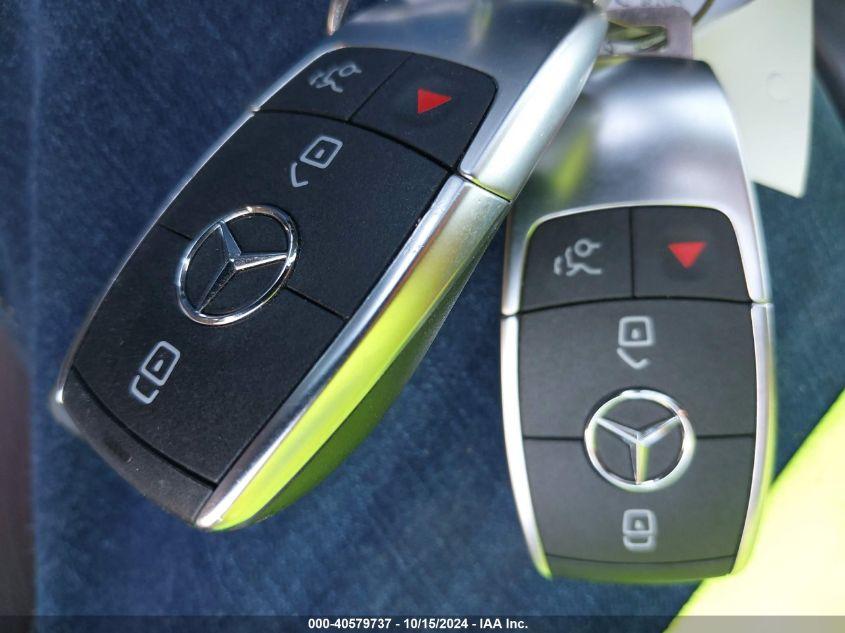 MERCEDES-BENZ GLA 250  2022