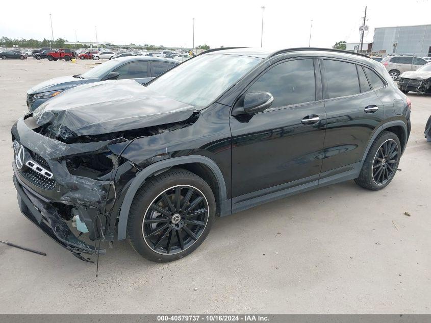 MERCEDES-BENZ GLA 250  2022