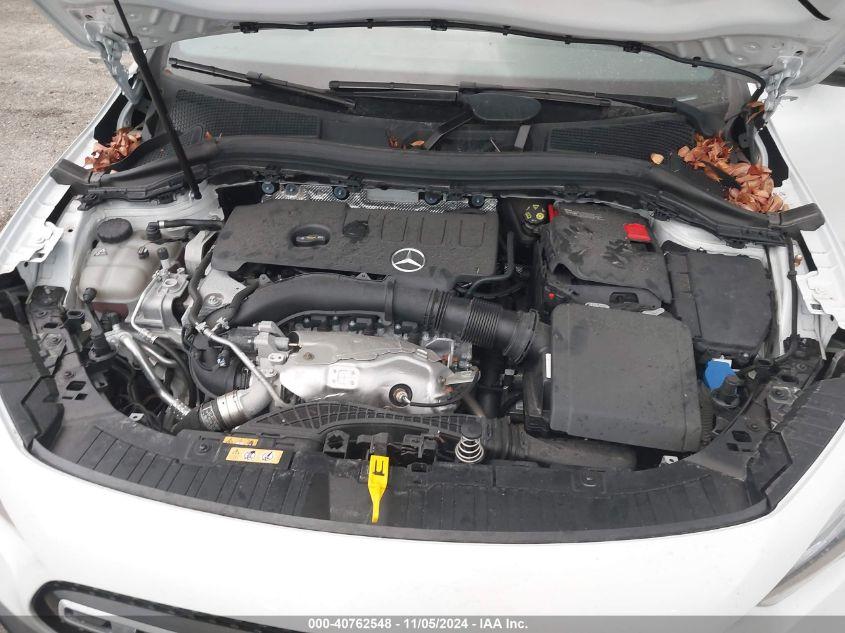 MERCEDES-BENZ GLA 250  2023