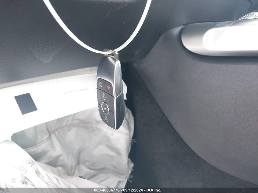 MERCEDES-BENZ EQB 300 SUV 4MATIC 2023