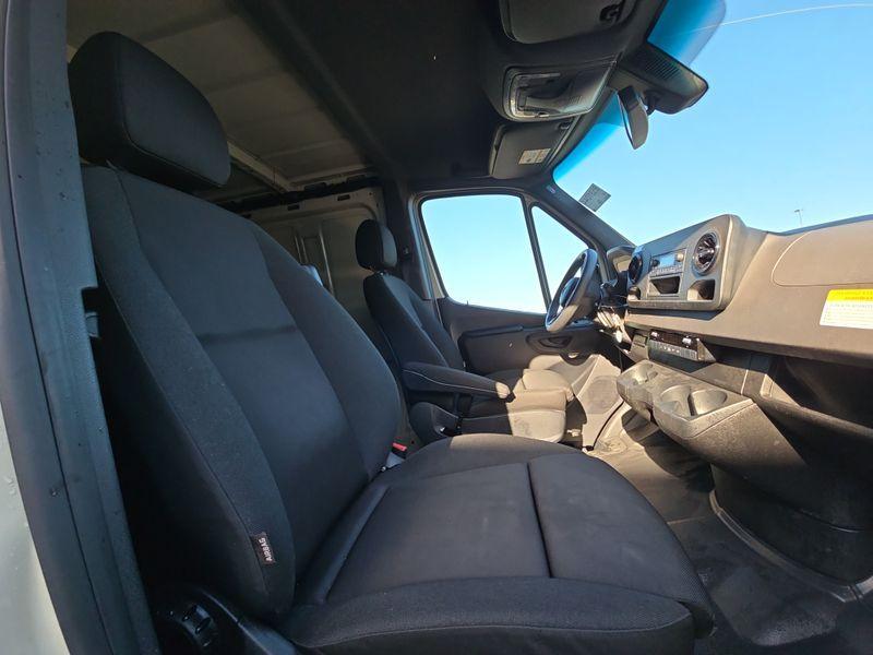 MERCEDES-BENZ SPRINTER 1500 STANDARD ROOF I4 2022