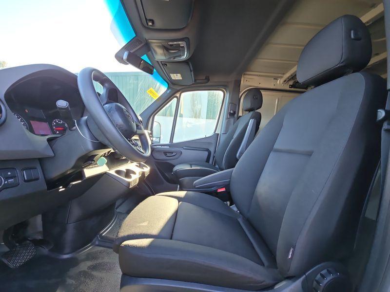 MERCEDES-BENZ SPRINTER 1500 STANDARD ROOF I4 2022