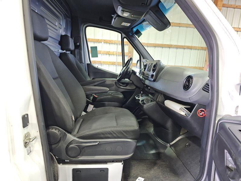 MERCEDES-BENZ SPRINTER 1500 STANDARD ROOF I4 2021