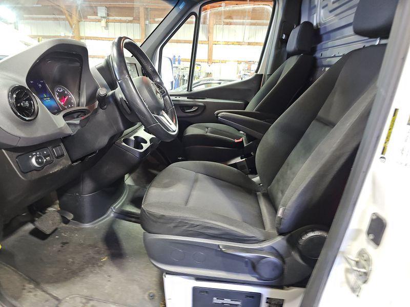 MERCEDES-BENZ SPRINTER 1500 STANDARD ROOF I4 2021