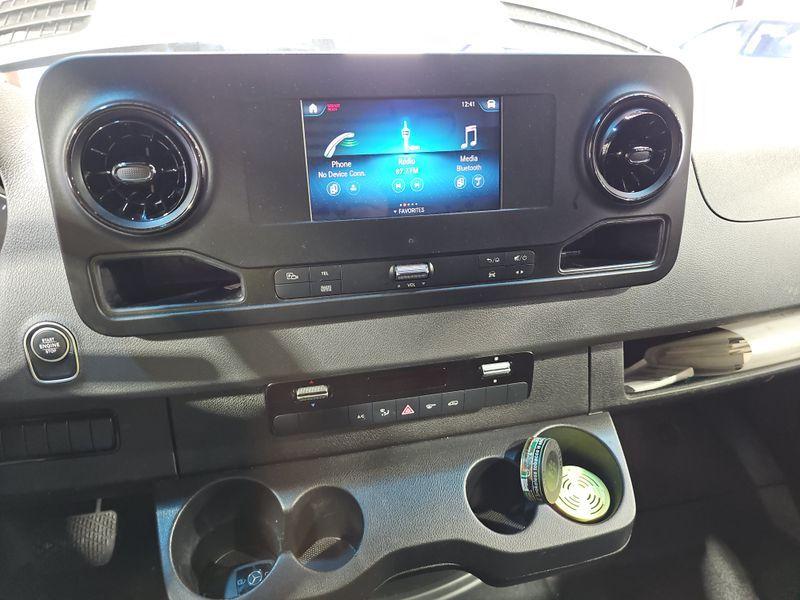 MERCEDES-BENZ SPRINTER 1500 STANDARD ROOF I4 2021