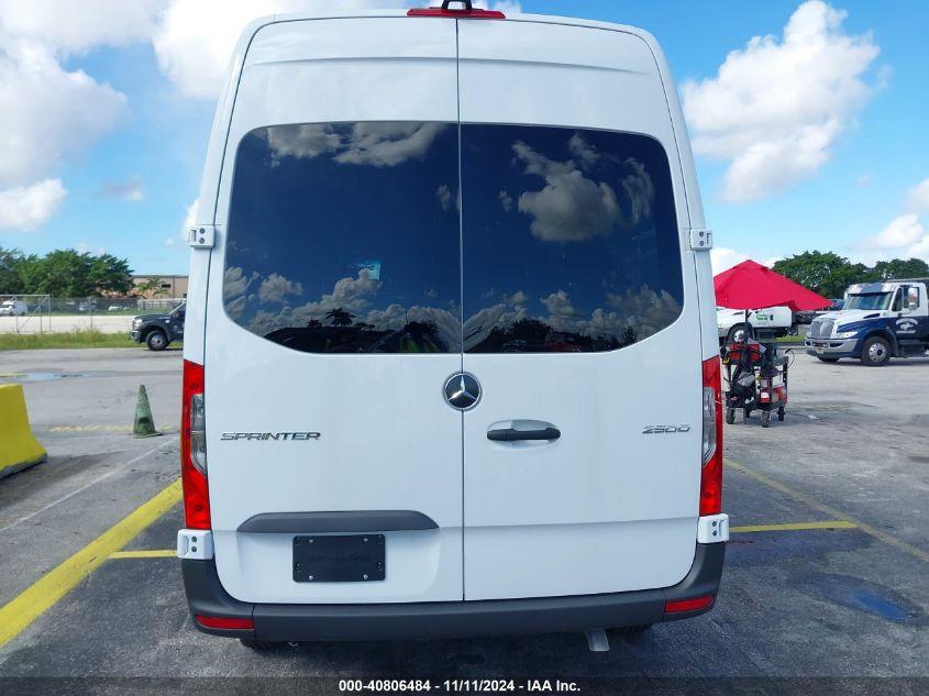 MERCEDES-BENZ SPRINTER 2500 STANDARD ROOF 4-CYL DIESEL 2024